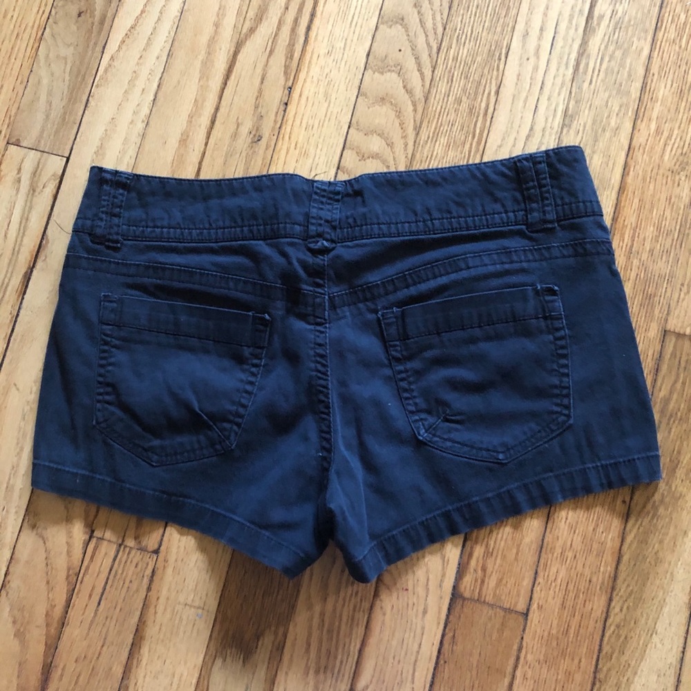 Black shorts SZ 13 - Picture 2 of 4